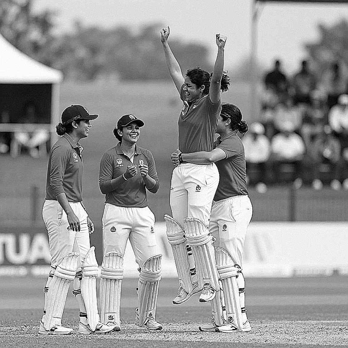 ক্যালেন্ডারের কাছে হেরে যাওয়া হাঁটু: এশিয়ার পেস বোলিংয়ের নীরব অর্থনীতি ক্যালেন্ডারের কাছে হেরে যাওয়া হাঁটু: এশিয়ার পেস বোলিংয়ের নীরব অর্থনীতি