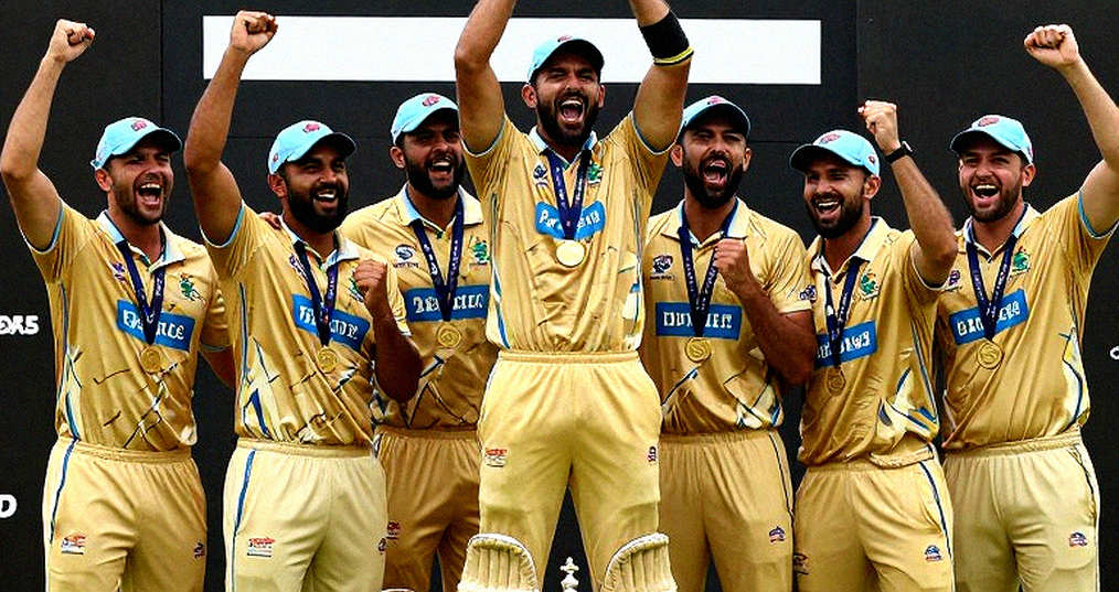 আন্তর্জাতিক ক্রিকেটে "আম্পায়ার্স কল": প্রযুক্তির নিশ্চয়তা আর মানুষের সন্দেহের যে ফাঁক কখনও ভরে না