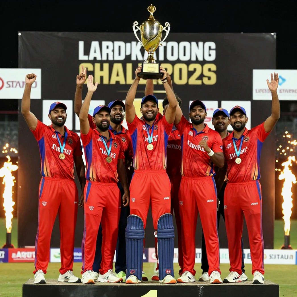 পাকিস্তানের সাদা বলের দুই মুখ: ফরহান আর শাহিনের নেতৃত্বে যে গল্পটা এখনো অলিখিত