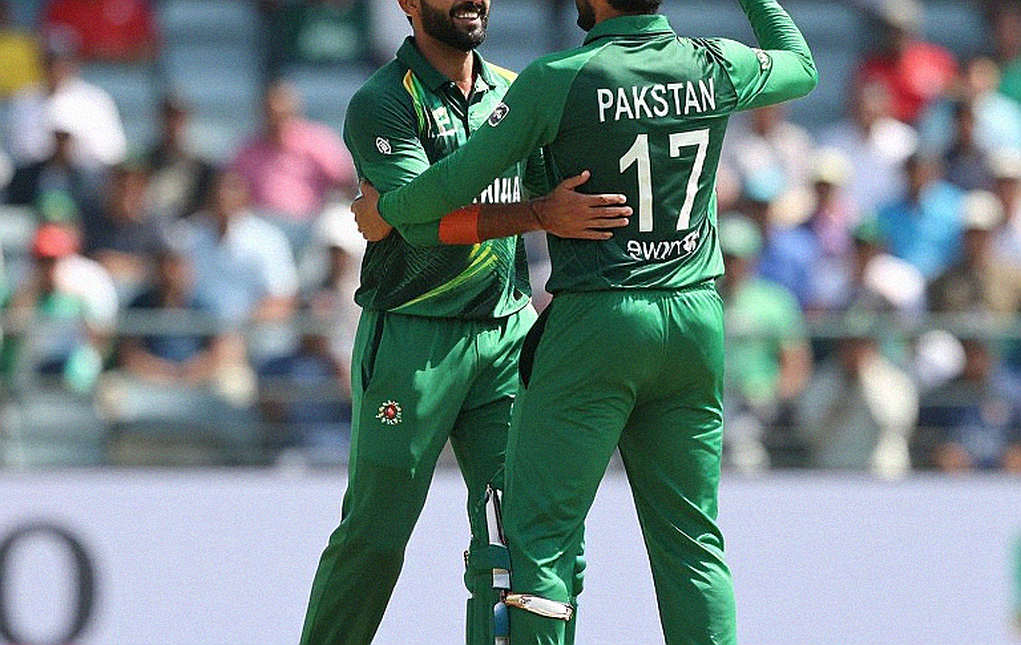 জাংশন ওভালের দুই রাত: ওয়েদারল্ডের ডাক, মানেন্টির ১২৮ আর টেস্ট দরজার হিসাব