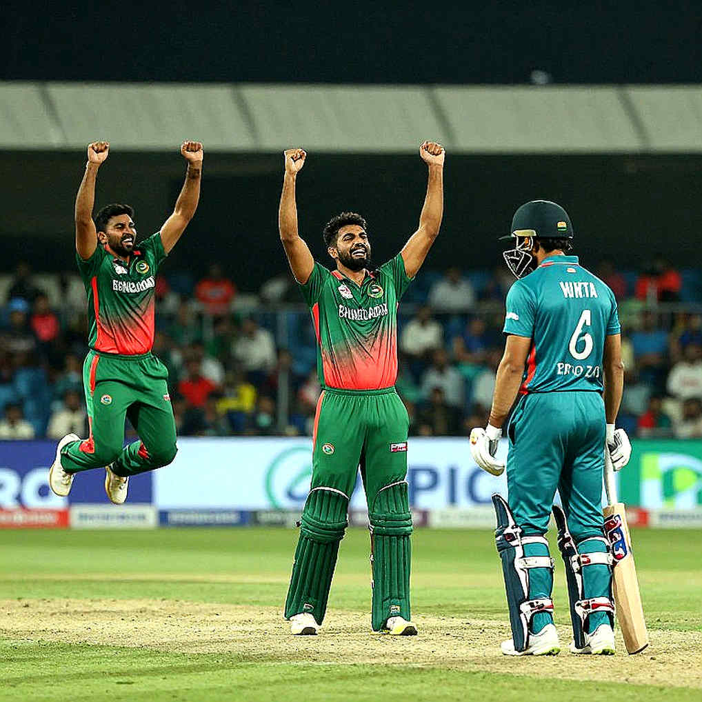সাত থেকে পনেরো: যে ছয় ওভারে বাংলাদেশ তার টি-টোয়েন্টি খতিয়ান ঋণী করে রাখে সাত থেকে পনেরো: যে ছয় ওভারে বাংলাদেশ তার টি-টোয়েন্টি খতিয়ান ঋণী করে রাখে