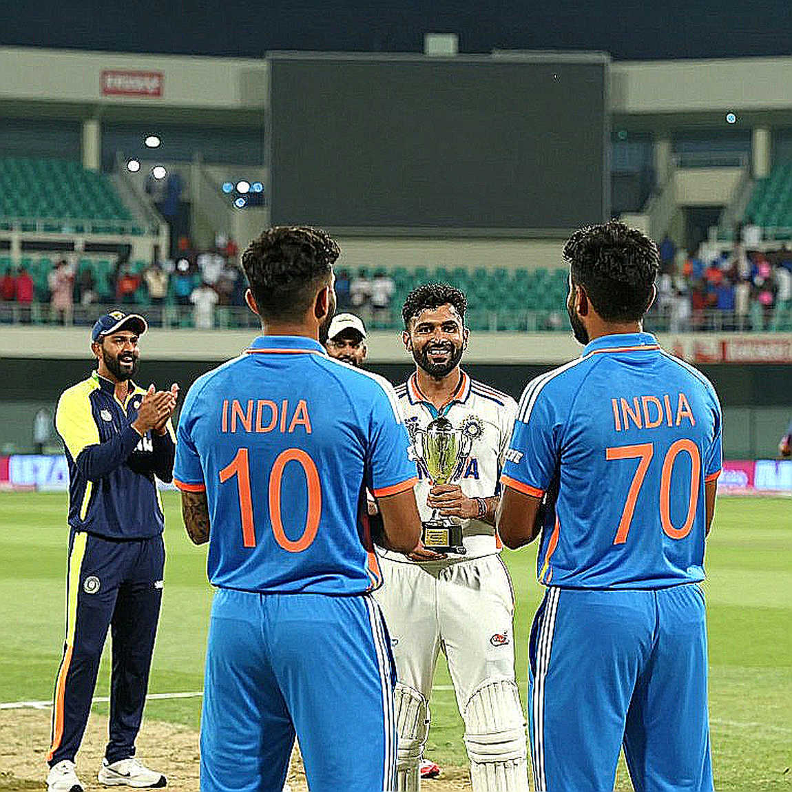 হংকং সিক্সেসে সক্রিয় আইপিএল তারারা: এনওসি-প্রশ্নে ঝুলে আছে বিসিসিআইয়ের নিয়ন্ত্রণ