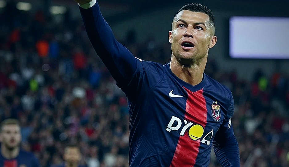 সাতটি সেভ, একটি লাল কার্ড, এবং প্রতিবেদনটি যে প্রশ্ন এড়িয়ে গেছে সাতটি সেভ, একটি লাল কার্ড, এবং প্রতিবেদনটি যে প্রশ্ন এড়িয়ে গেছে