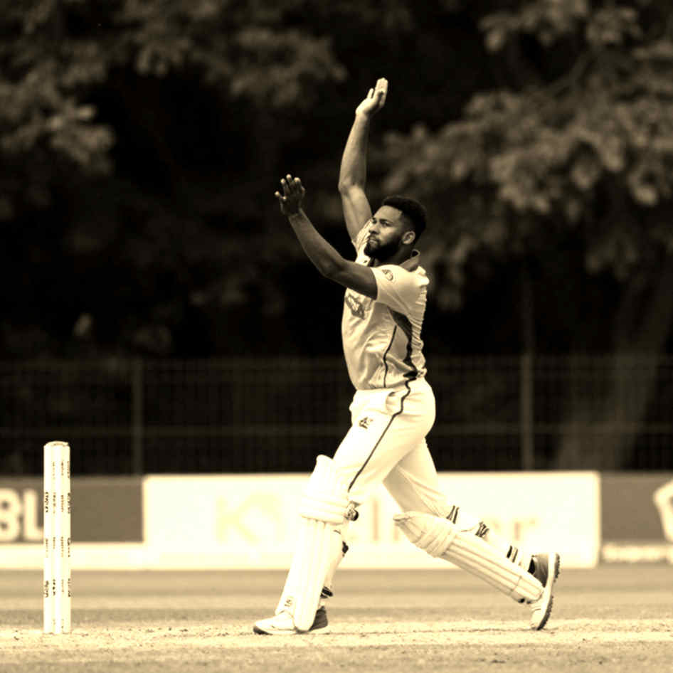 ফ্ল্যাট পিচের দুই সত্য: ডেভিসের ঝড় আর তাসমানিয়ার দীর্ঘ অবরোধ ফ্ল্যাট পিচের দুই সত্য: ডেভিসের ঝড় আর তাসমানিয়ার দীর্ঘ অবরোধ