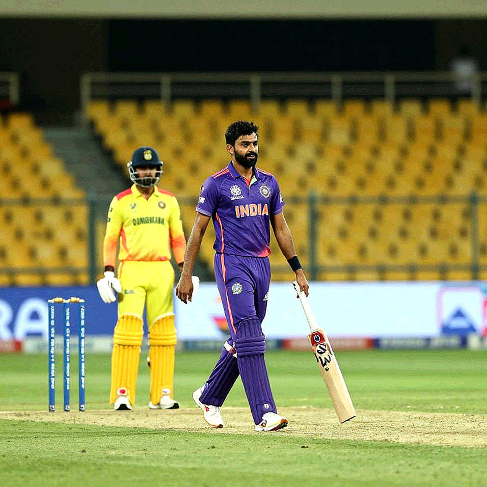 ব্লকচেইন ও ক্রিকেটের VAR: আম্পায়ারিং সিদ্ধান্তের অপরিবর্তনীয় লেজার